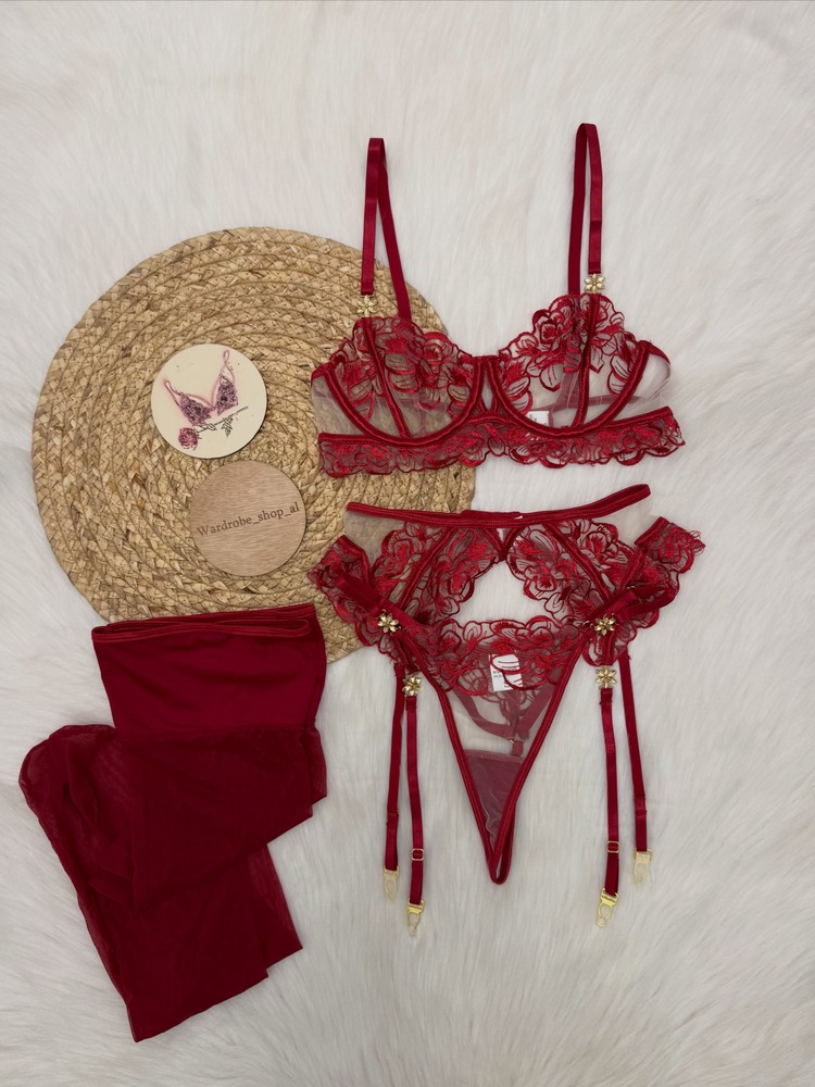 Женский комплект белья бордово – обзор и цена Embroidery Underwear