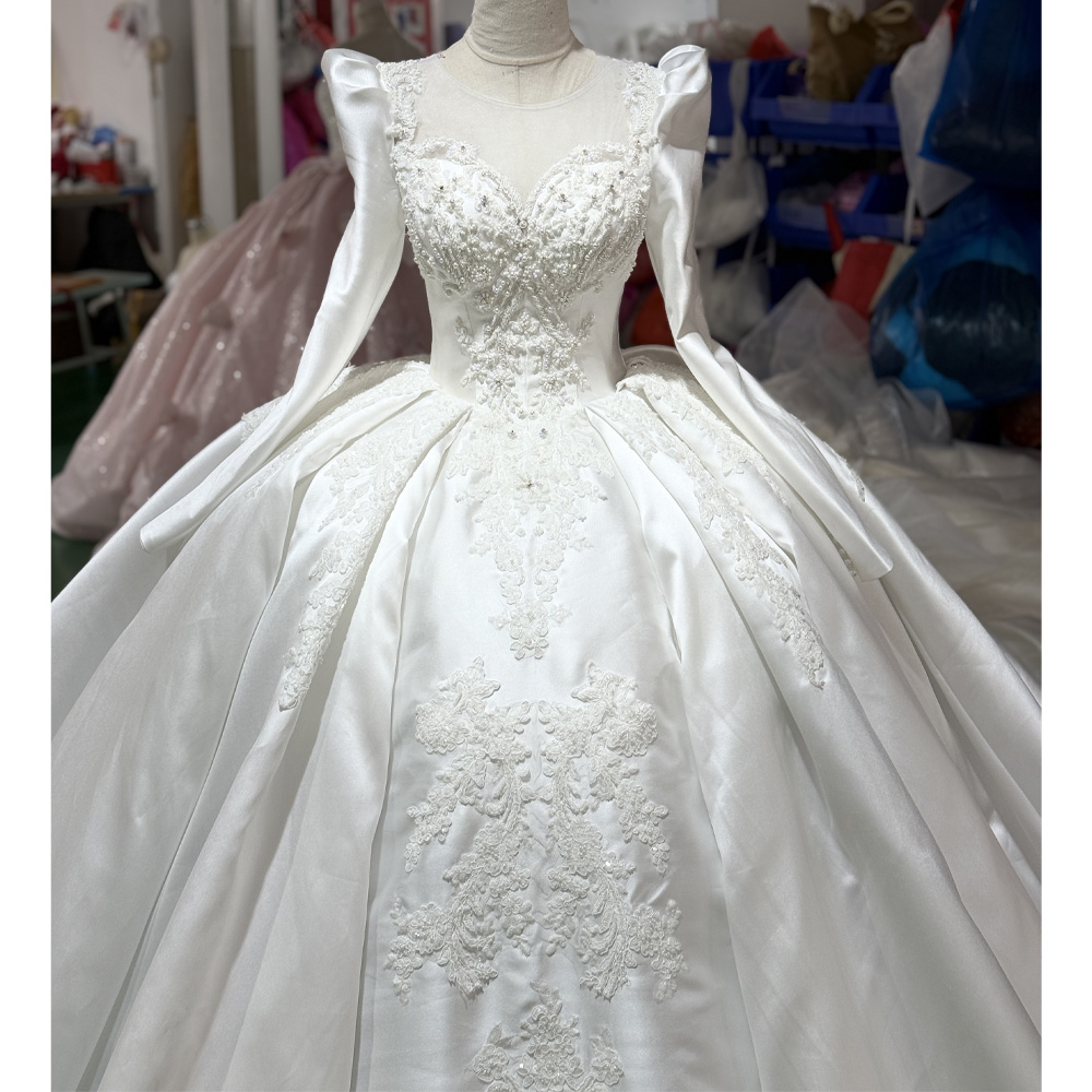 Изысканное белое свадебное пла – обзор и цена Embroidery White Dress
